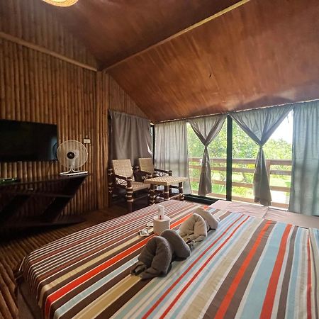 Vistapaloma Beach Resort Odiong Esterno foto
