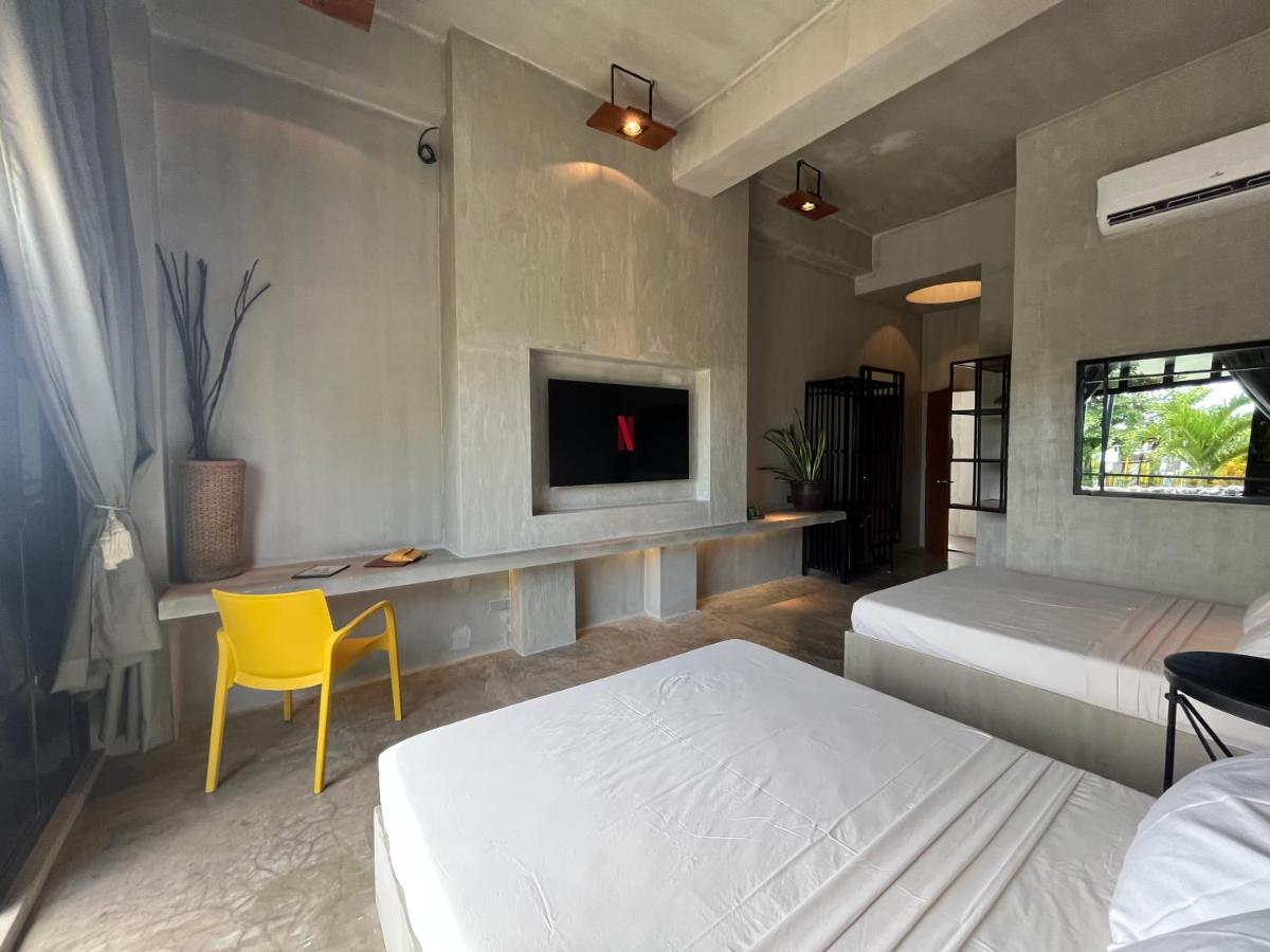 Vistapaloma Beach Resort Odiong Esterno foto