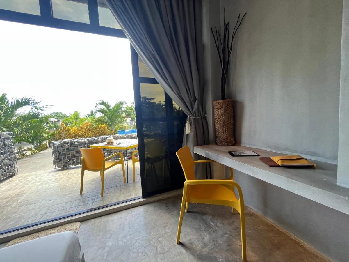 Vistapaloma Beach Resort Odiong Esterno foto