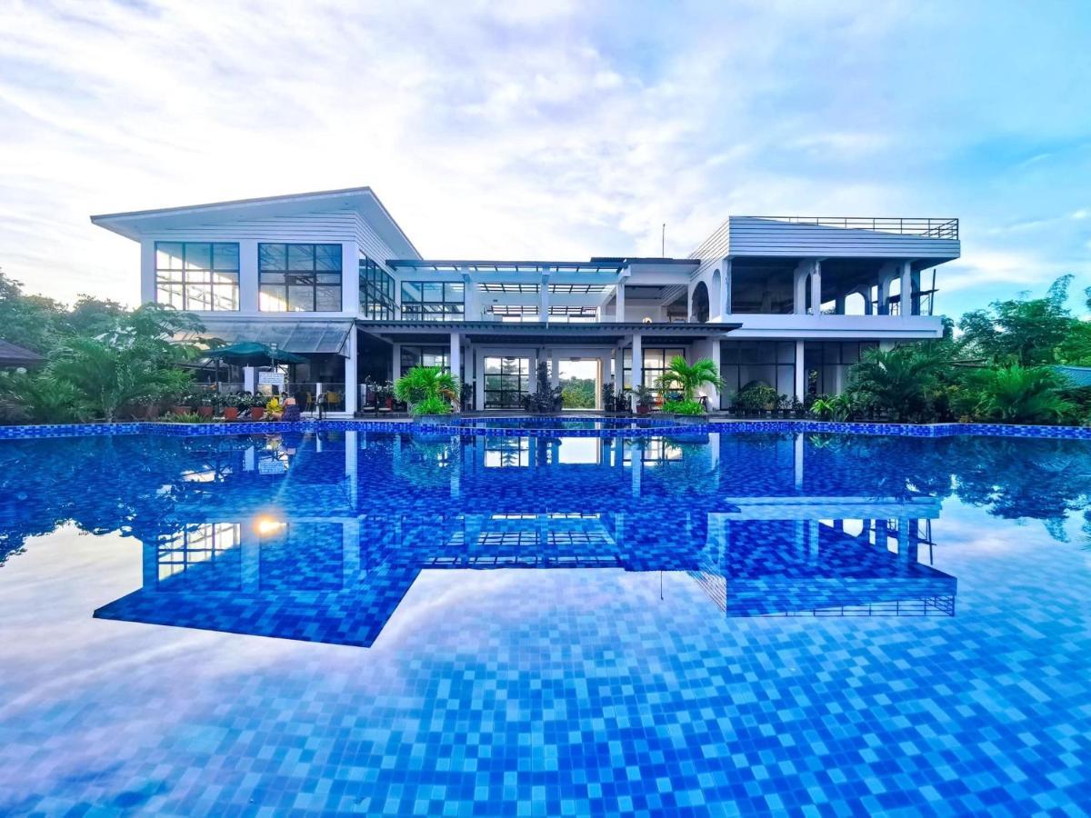 Vistapaloma Beach Resort Odiong Esterno foto