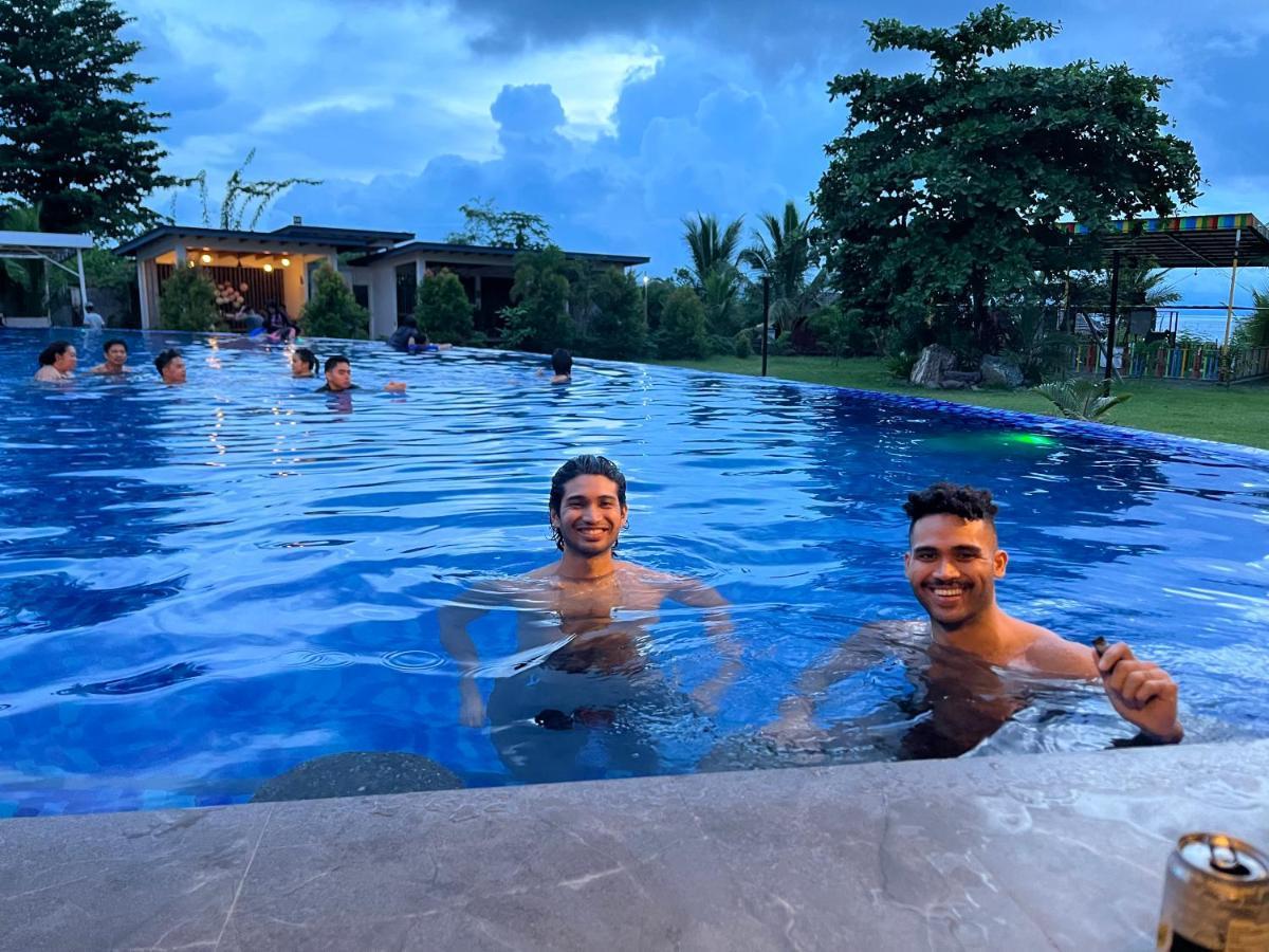 Vistapaloma Beach Resort Odiong Esterno foto