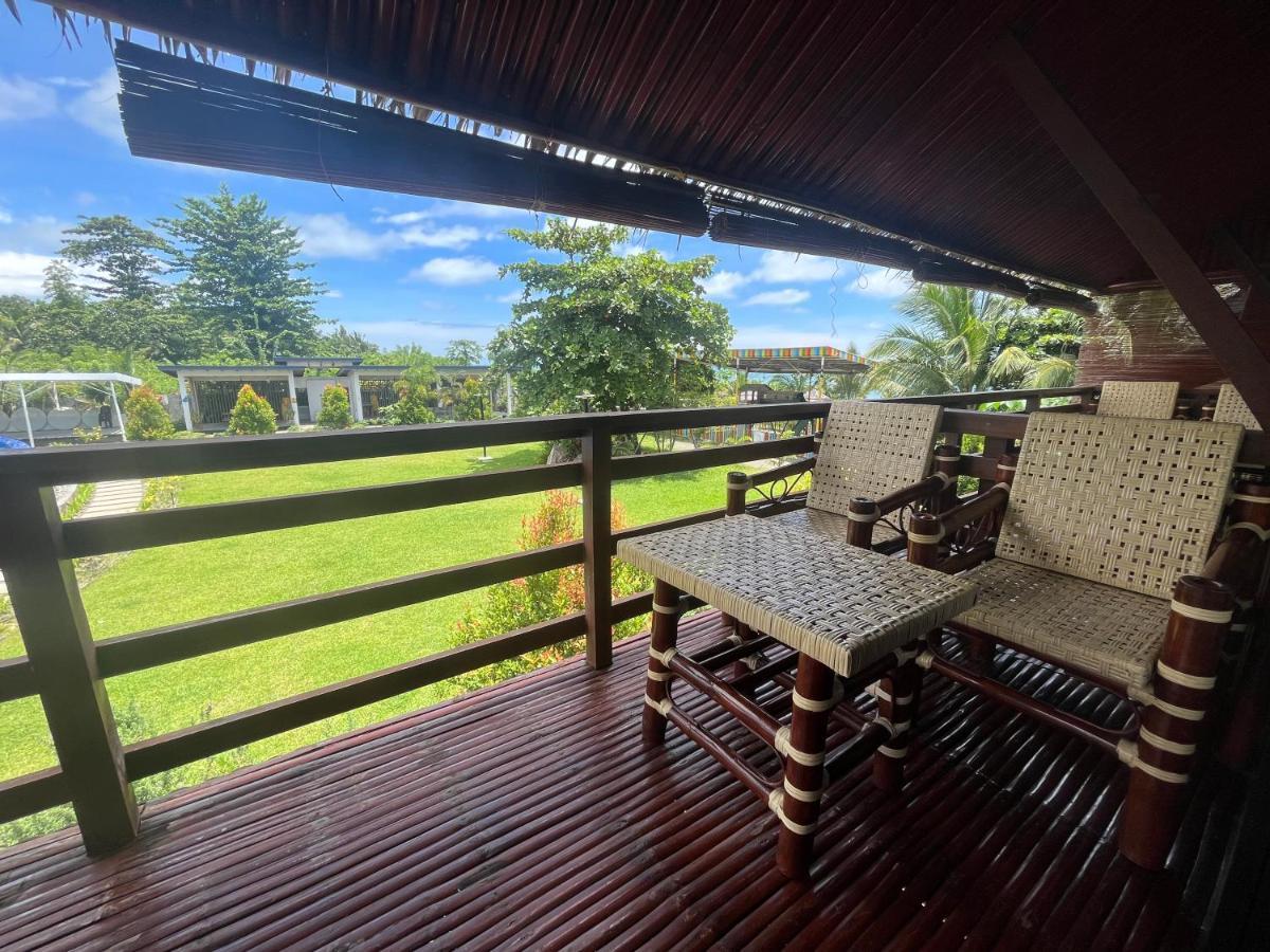 Vistapaloma Beach Resort Odiong Esterno foto
