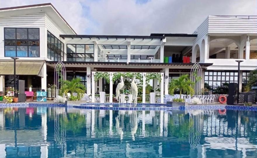 Vistapaloma Beach Resort Odiong Esterno foto