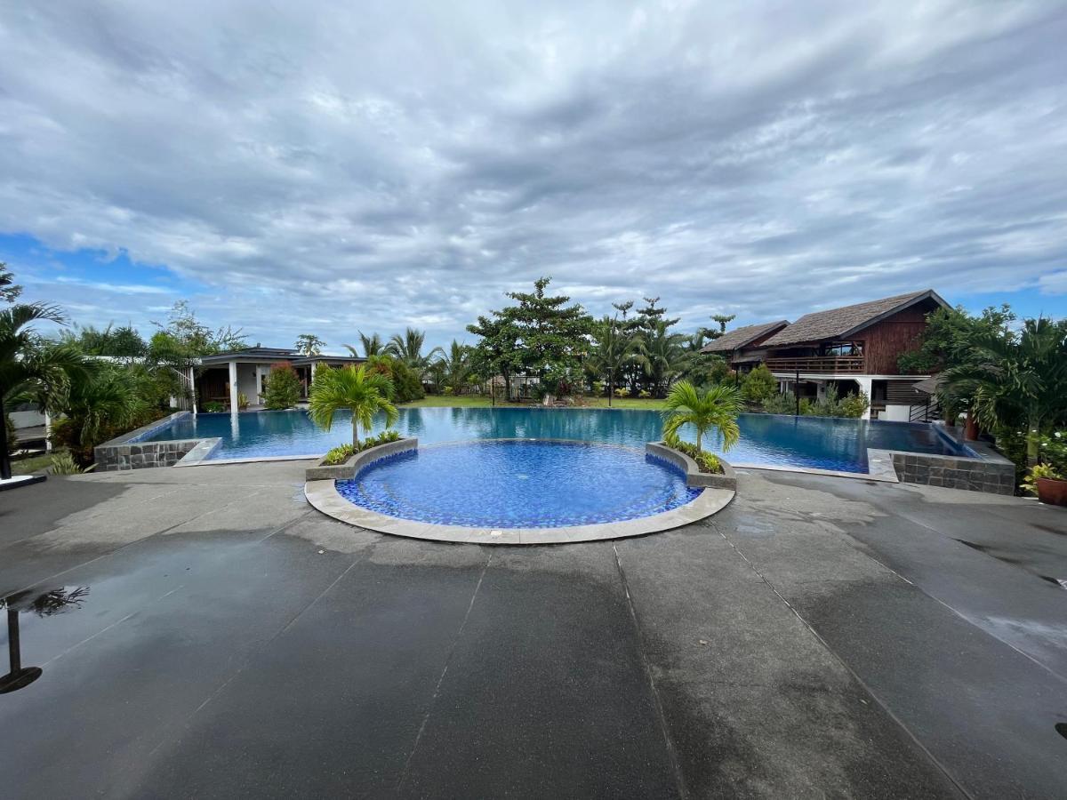 Vistapaloma Beach Resort Odiong Esterno foto
