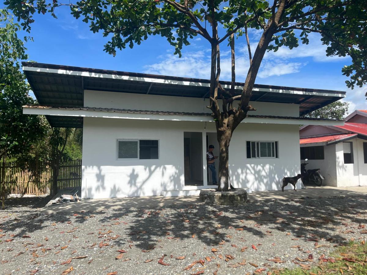 Vistapaloma Beach Resort Odiong Esterno foto
