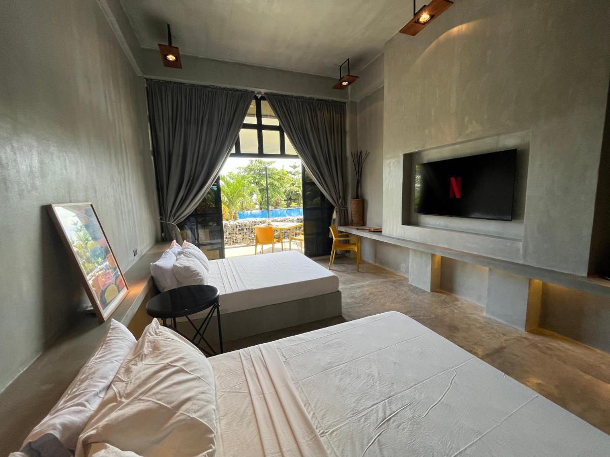 Vistapaloma Beach Resort Odiong Esterno foto