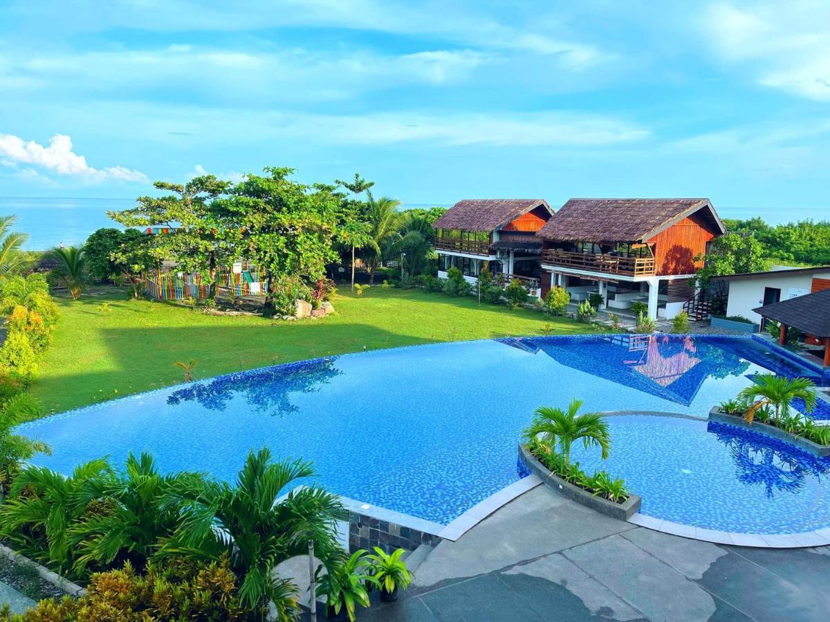 Vistapaloma Beach Resort Odiong Esterno foto