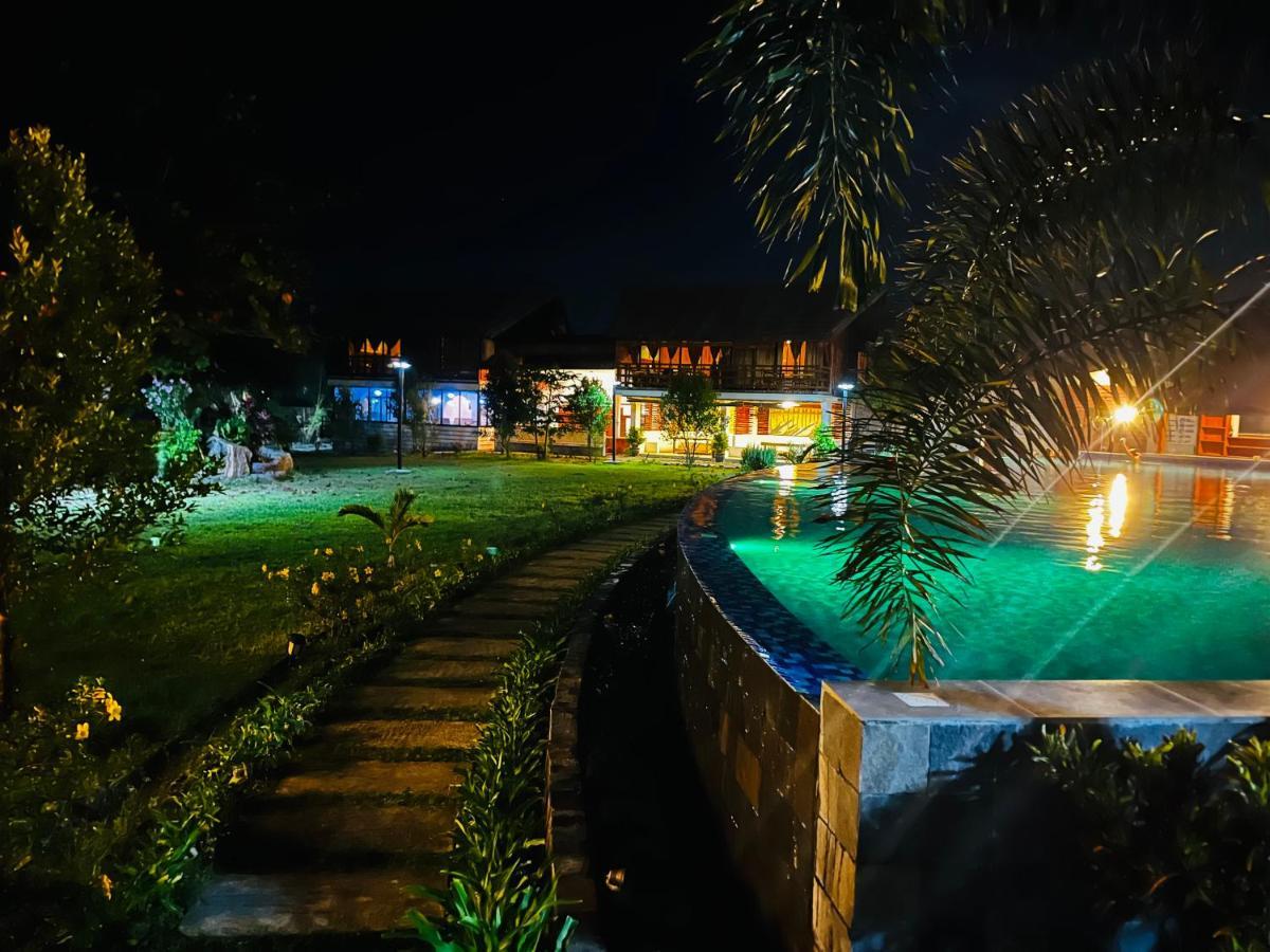 Vistapaloma Beach Resort Odiong Esterno foto