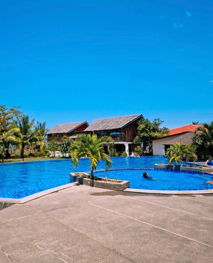 Vistapaloma Beach Resort Odiong Esterno foto