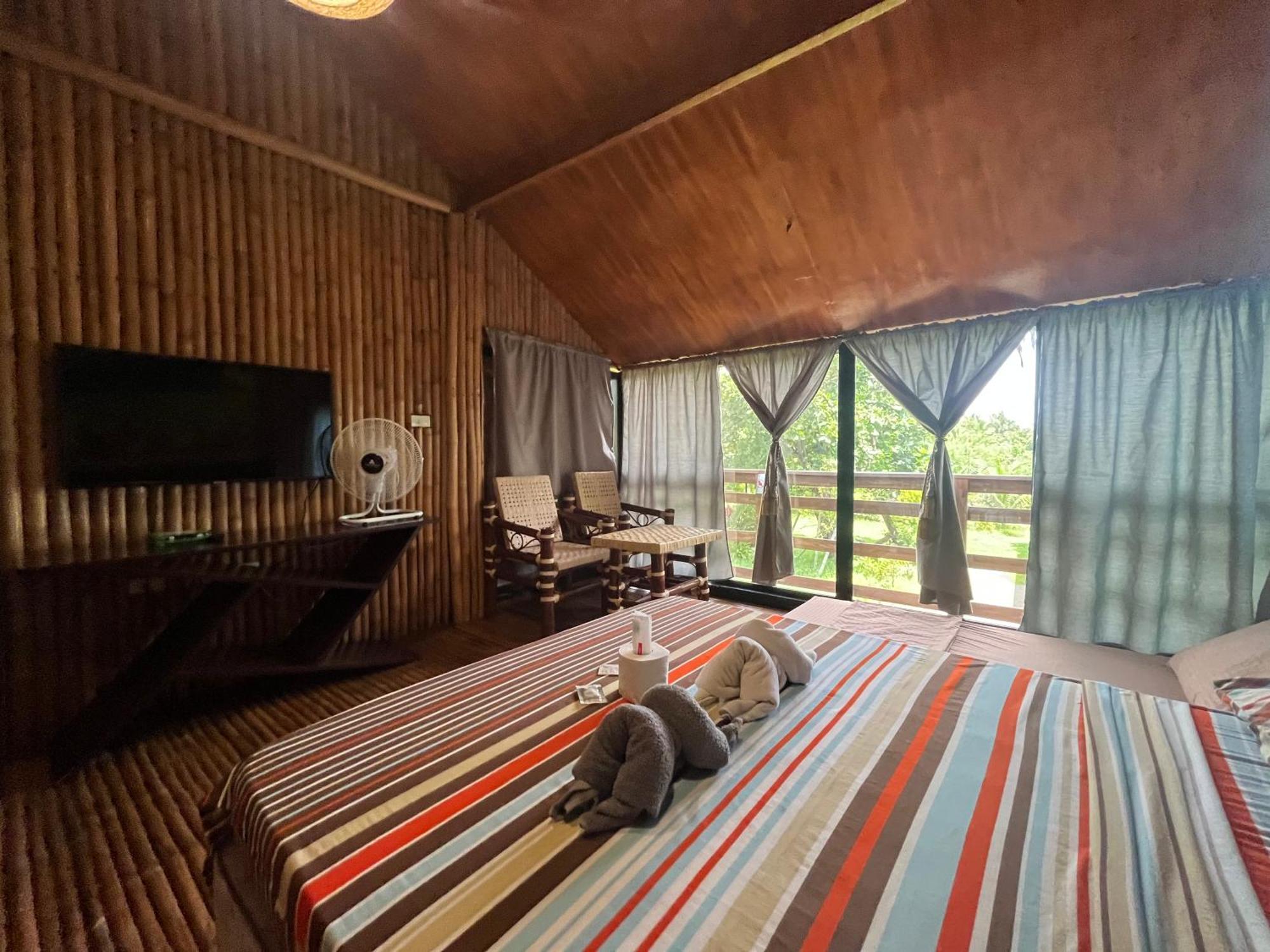 Vistapaloma Beach Resort Odiong Esterno foto